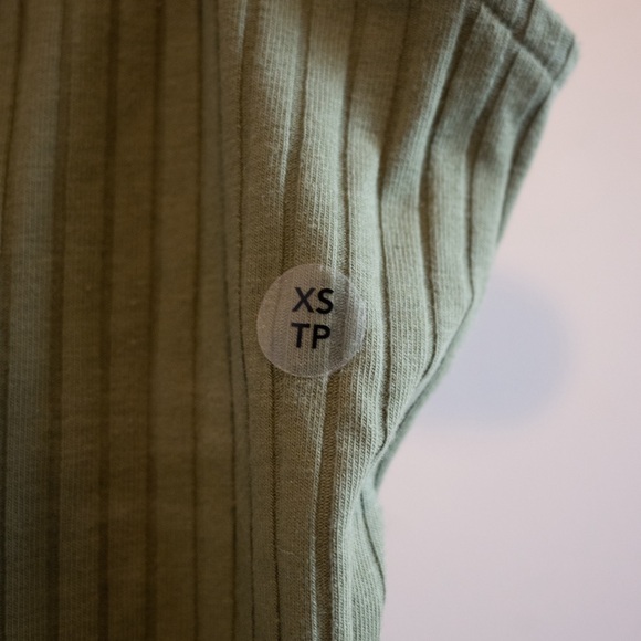 American Eagle Cropped Tank - Picture 4 of 8